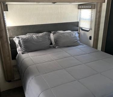 Four Oaks Hotel | Raleigh RV Living- Sleeps 8