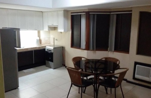 669 Ermita Hotel | Ralph Anthony Suites