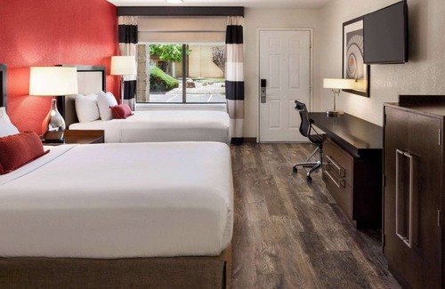 Albuquerque Hotel | Ramada by Wyndham Albuquerque Airport
