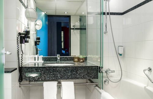 Badhoevedorp Hotel | Ramada by Wyndham Amsterdam Airport Schiphol