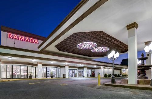 Metairie Hotel | Ramada by Wyndham Metairie New Orleans Airport