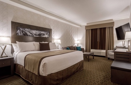 Revelstoke Hotel | Ramada by Wyndham Revelstoke