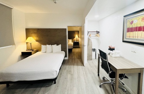 Roseville - Fleet Ridge Hotel | Ramada by Wyndham San Diego Airport