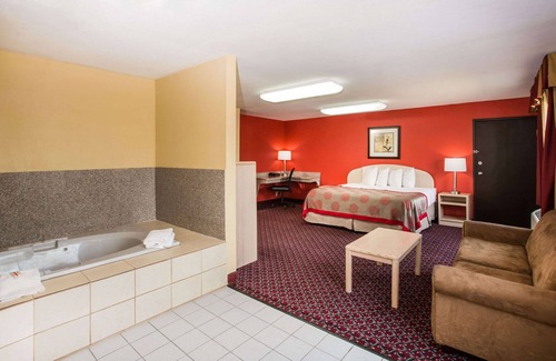 Sioux Falls Hotel | Ramada by Wyndham Sioux Falls