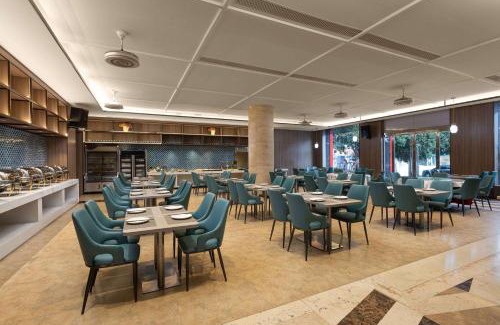 Yongding Hotel | Ramada by Wyndham Zhangjiajie Tianmen Mountain