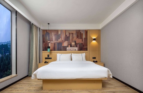 Xiangshan Hotel | Ramada Encore by Wyndham Guilin Wanfu