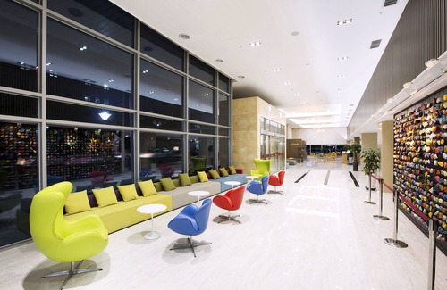 Downtown Hotel | Ramada Jeju City Hall