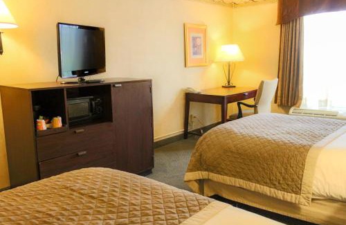 College Park Hotel | Ramada Plaza by Wyndham Atlanta Airport