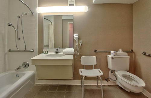 Northeast Heights Hotel | Ramada Plaza by Wyndham Albuquerque Midtown