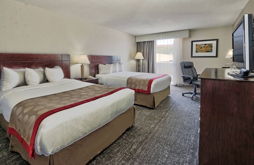 Northeast Heights Hotel | Ramada Plaza by Wyndham Albuquerque Midtown