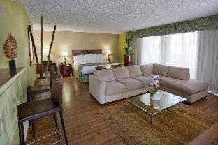 Waikiki Hotel | Ramada Plaza by Wyndham Waikiki