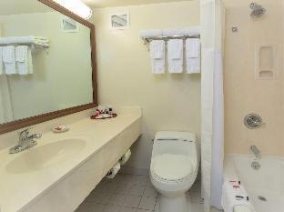 Waikiki Hotel | Ramada Plaza by Wyndham Waikiki