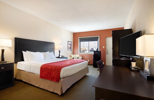 Gillette Hotel | Ramada Plaza & Conference Center by Wyndham Gillette