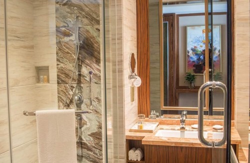 Huidong Hotel | Ramada Plaza Huizhou East