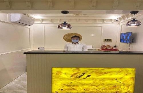 Chunar Hotel | Ramesh Palace