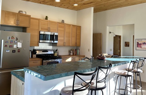 Arroyo Hondo House | Ranch + cabin on 10 acres with gorge & mountain views, hot tub, dog friendly!
