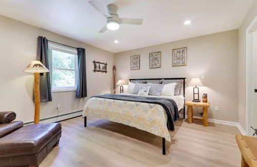 Jim Thorpe House | Ranch Home w/game room, firepit, ski JFBB & Blue