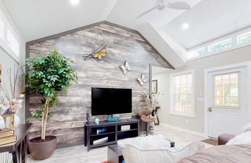 Horse Shoe House | Ranch house in Horse Shoe with mountain views, firepit, & grill