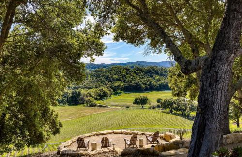 Adelaida Villa | Rancho Robles by AvantStay Vineyard Villa w Views Pool Privacy