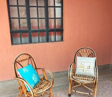 Mbotela Apartment | Randy's Paradise