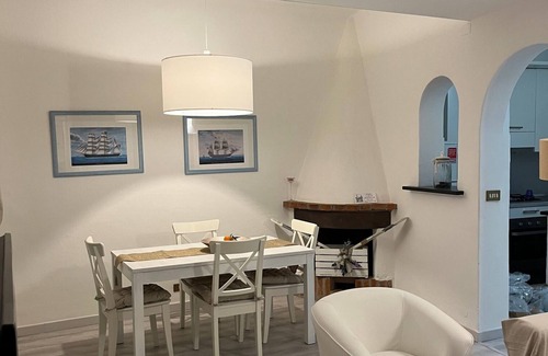 Rapallo Apartment | Rapallo: elegant period apartment by the sea, with wi-fi, renovated in 2024