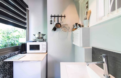 Tel Aviv Apartment | Raphael City Nest