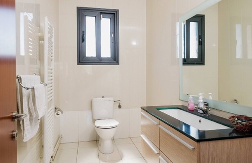 Kalithies Villa | Raphael's Villa with Swimming Pool