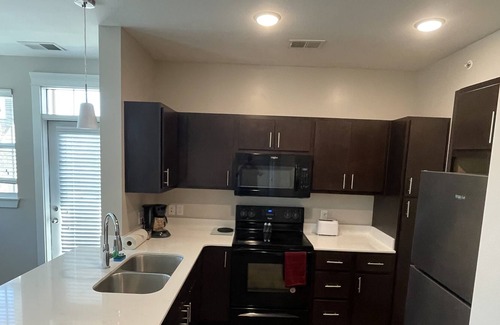 Carmel Apartment | RARE find! 3 bedrooms! Upscale Carmel!