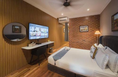 Historic George Town Hotel | RARE Heritage House