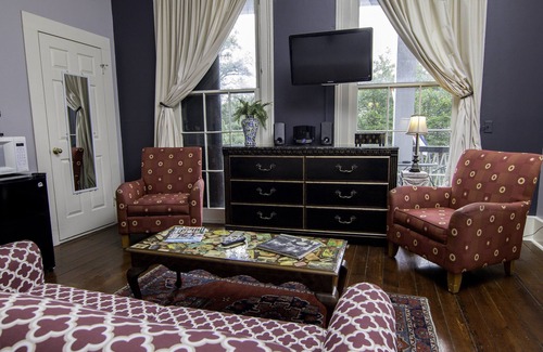 Treme Hotel | Rathbone Mansions - King Queen Suite