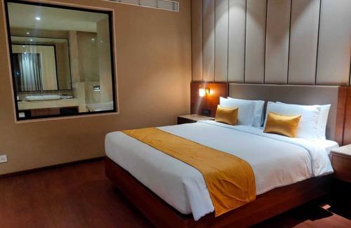 Beltola Hotel | RATNAMOULI PALACE