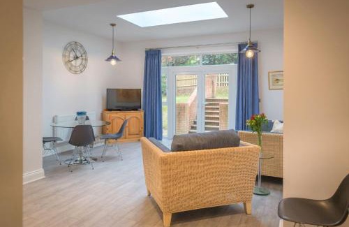 Meads Apartment | Ravelston Grange - stylish, spacious garden flat