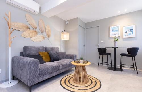 Collioure Apartment | Ravissant T2 bord de mer garage privé classé 3 étoiles