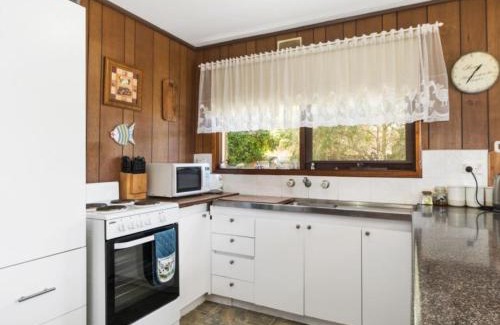 Tootgarook House | Raymond Coastal Cottage