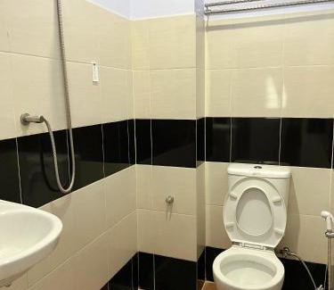 Kuala Teriang Hotel | Rayyan's Roomstay