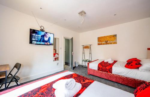 Leeds House | *RB10W* For your most relaxed & Cosy stay + Free Parking + Free Fast WiFi *