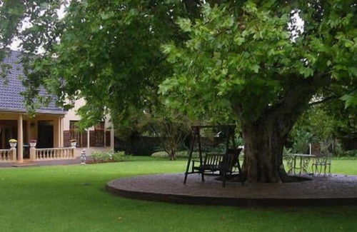 Klerksdorp Bed & Breakfast | Readman Lodge