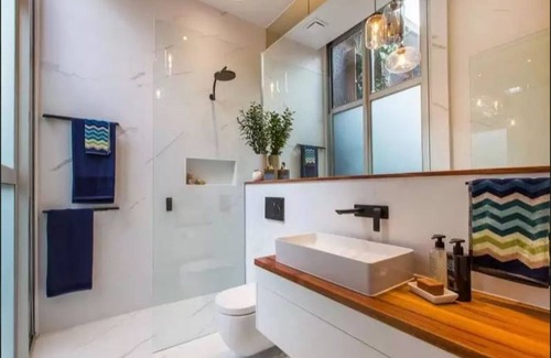 Prahran Apartment | ReadySet Apartments at Glasshouse