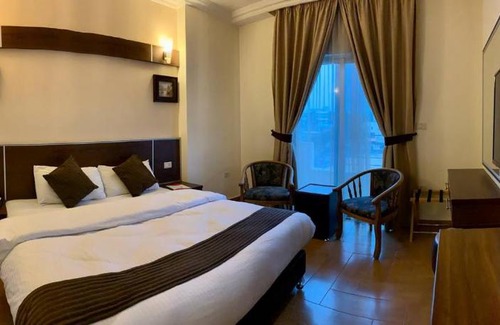 Al Jubeiha Hotel | Ream Hotel Amman
