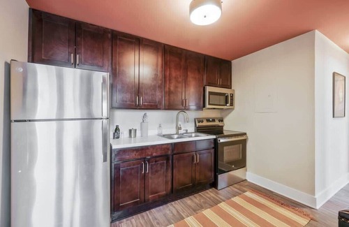 Buena Vista Apartment | Reba McEntire Themed Apartment!