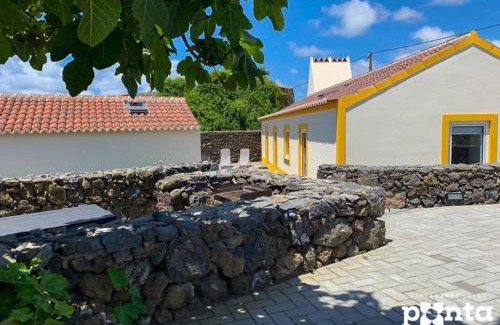 Angra do Heroismo House | Recanto das 5 by PontaNegraAzores