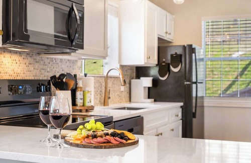 Indian Point Condo | Recently Remodeled, walk to the lake, next to SDC