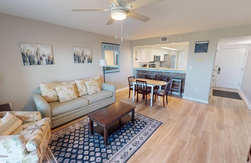 Fort Walton Beach Condo | Recently renovated 2 bedroom Short walk to the beach Condo by RedAwning