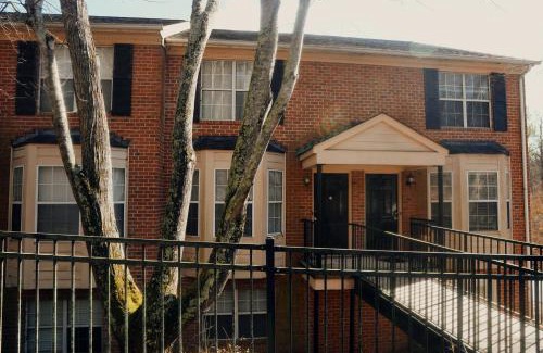 Athens Apartment | Recently Renovated Condo!
