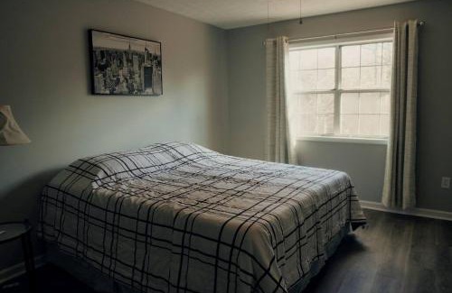 Athens Apartment | Recently Renovated Condo!