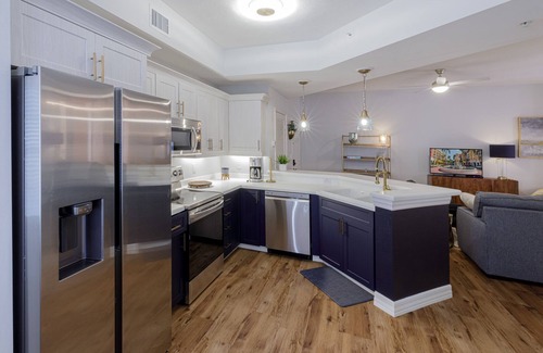 Redevelopment Area Condo | Recently renovated, fabulous condo! W/ plaza views this is luxury at its finest