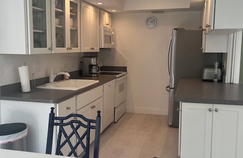 Trailer Estates Villa | Recently renovated/re-furnished Villa on 6th fairway of the IMG Golf Course