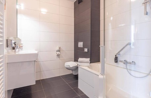 Kamperland Hotel | Recharge in 2 Soothing Haven Steps from the Ocean | Wellness & Pool Access