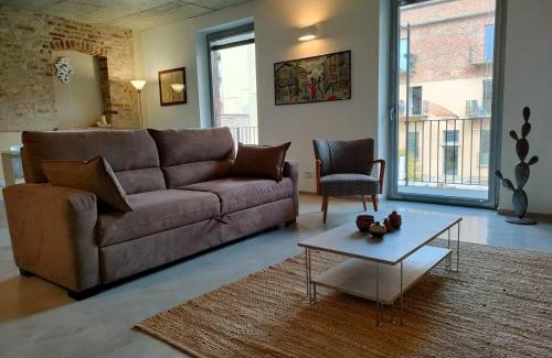 Asti Apartment | Recinto Nobili 2 - private parking vista cortile