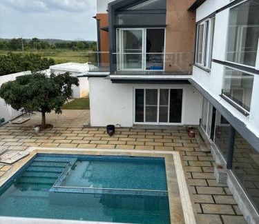 Kanakapura Villa | Red Apple Farm Villa by Mystic Hotels